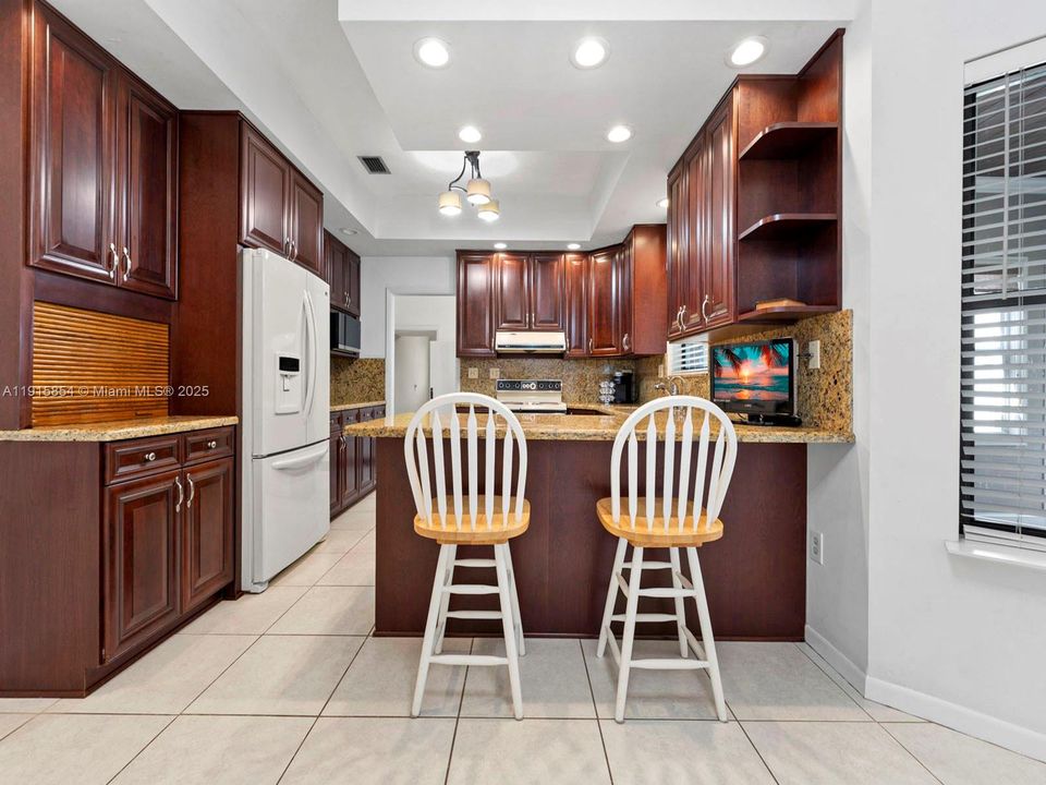 For Sale: $939,990 (3 beds, 2 baths, 2804 Square Feet)