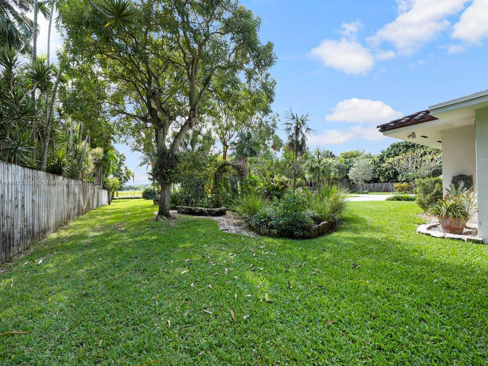 For Sale: $939,990 (3 beds, 2 baths, 2804 Square Feet)