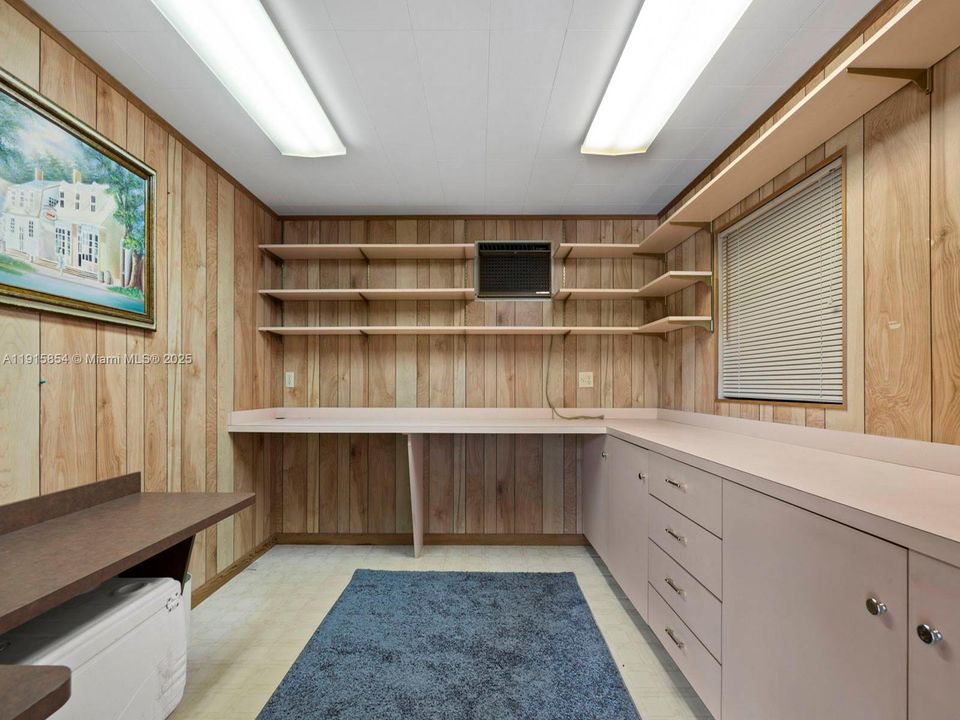 For Sale: $939,990 (3 beds, 2 baths, 2804 Square Feet)