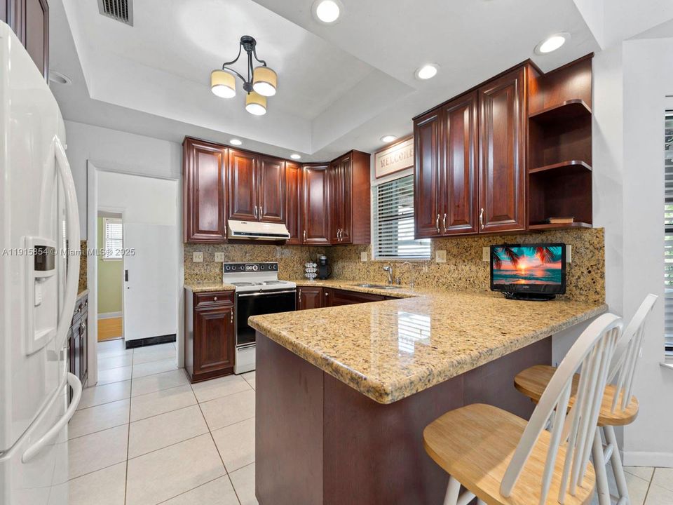 For Sale: $939,990 (3 beds, 2 baths, 2804 Square Feet)