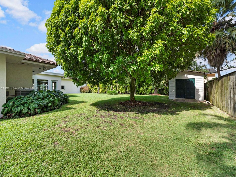 For Sale: $939,990 (3 beds, 2 baths, 2804 Square Feet)