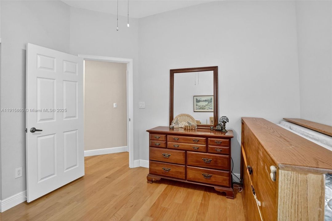 For Sale: $825,000 (4 beds, 2 baths, 2172 Square Feet)