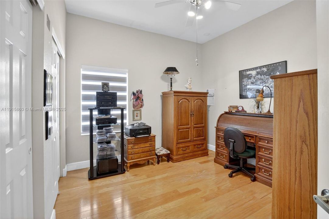 For Sale: $825,000 (4 beds, 2 baths, 2172 Square Feet)