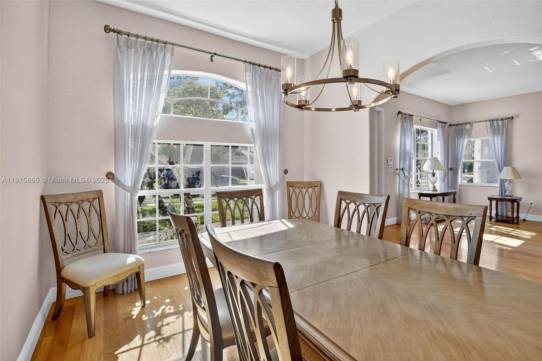 For Sale: $825,000 (4 beds, 2 baths, 2172 Square Feet)