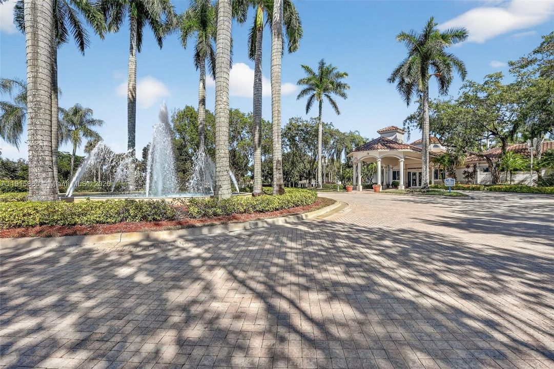 For Sale: $825,000 (4 beds, 2 baths, 2172 Square Feet)