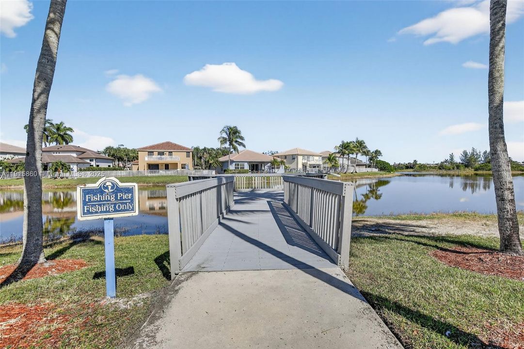 For Sale: $825,000 (4 beds, 2 baths, 2172 Square Feet)