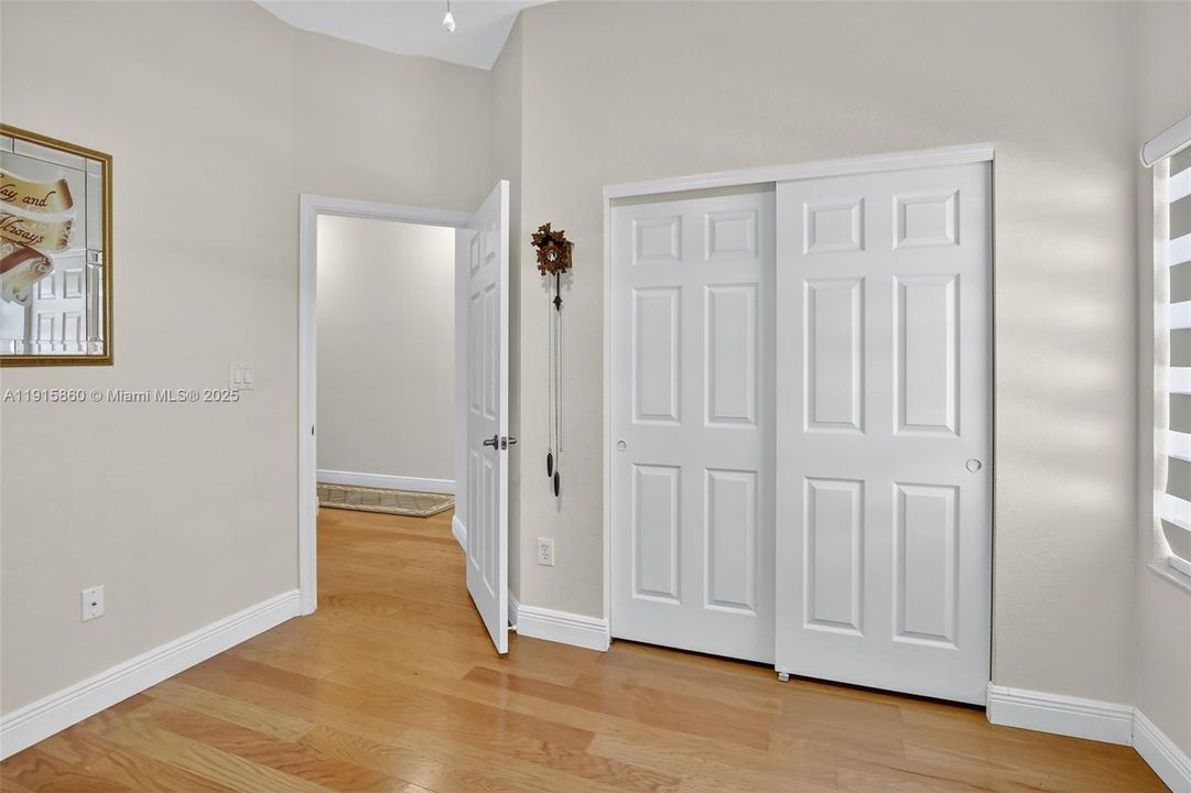 For Sale: $825,000 (4 beds, 2 baths, 2172 Square Feet)