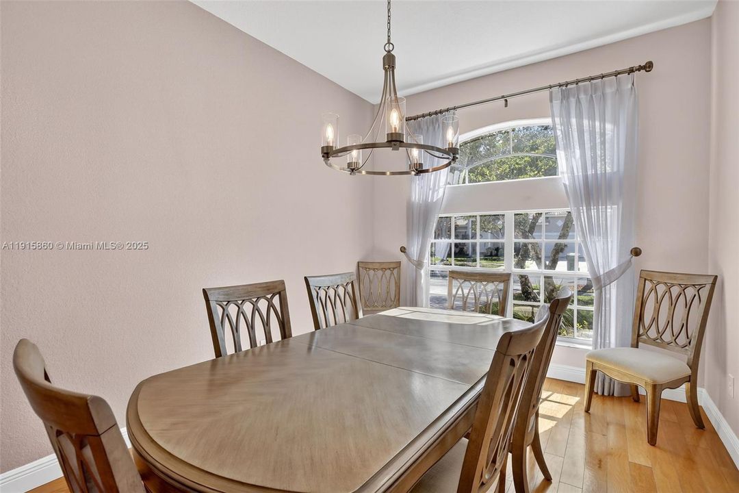 For Sale: $825,000 (4 beds, 2 baths, 2172 Square Feet)