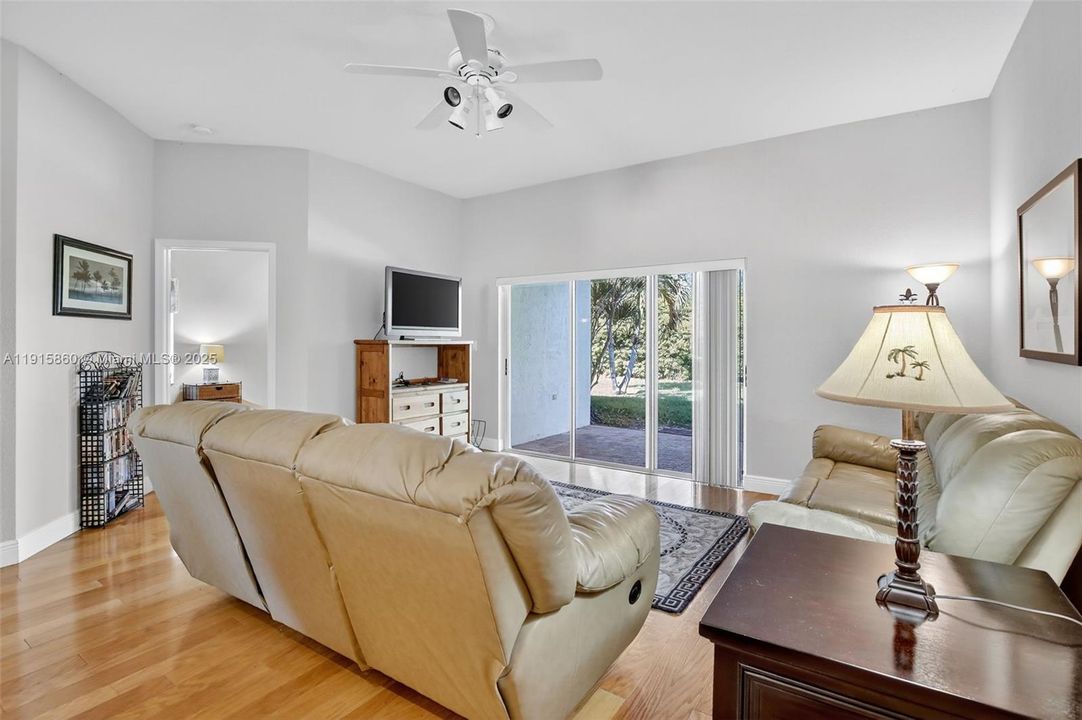 For Sale: $825,000 (4 beds, 2 baths, 2172 Square Feet)