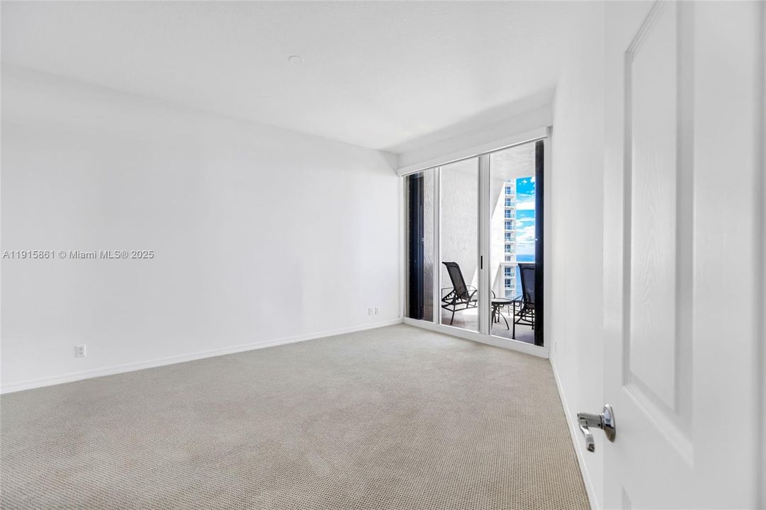 For Rent: $6,000 (2 beds, 2 baths, 1630 Square Feet)