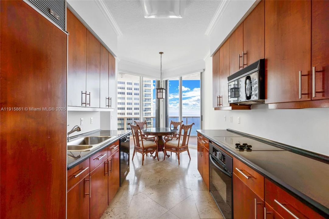 For Rent: $6,000 (2 beds, 2 baths, 1630 Square Feet)