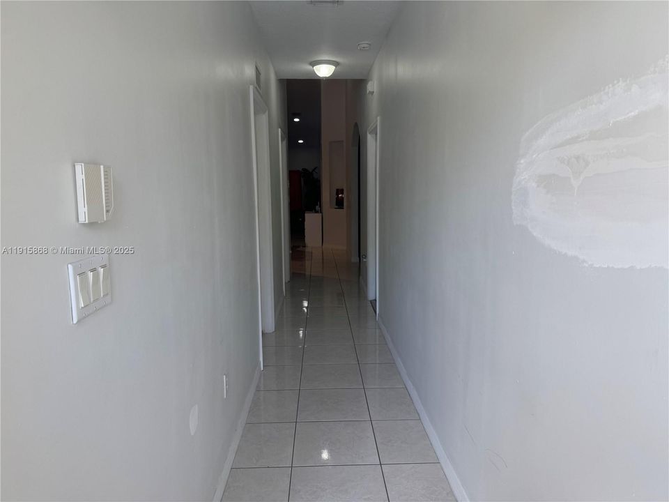 En Venta: $334,900 (2 camas, 2 baños, 1258 Pies cuadrados)