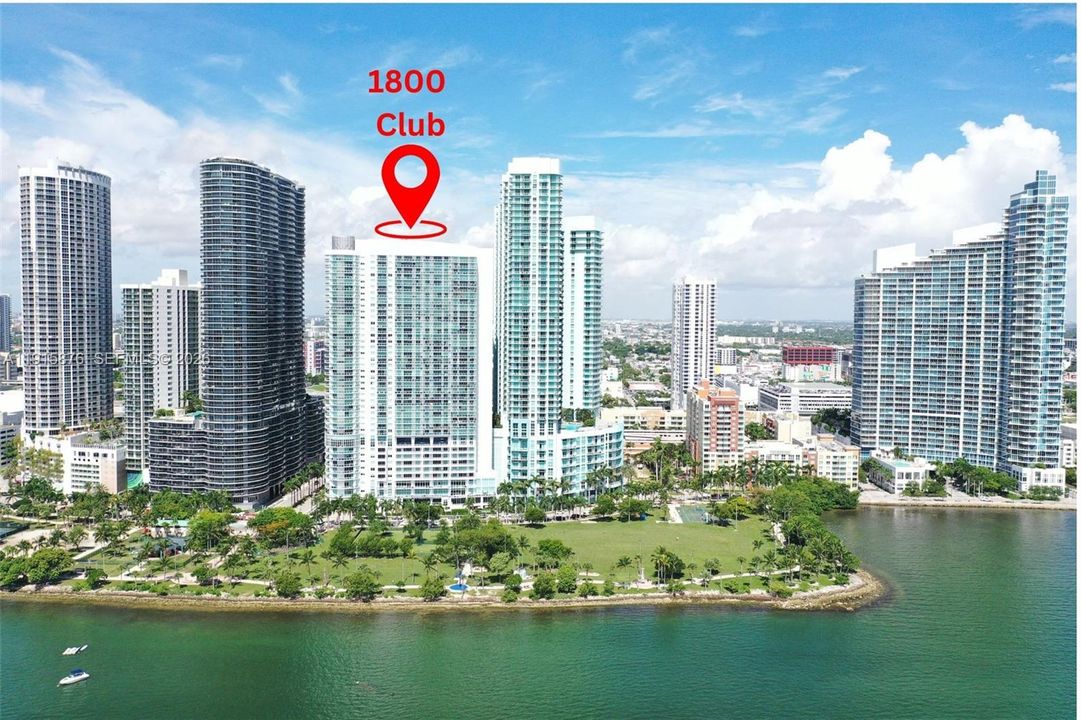 For Sale: $379,000 (1 beds, 1 baths, 822 Square Feet)