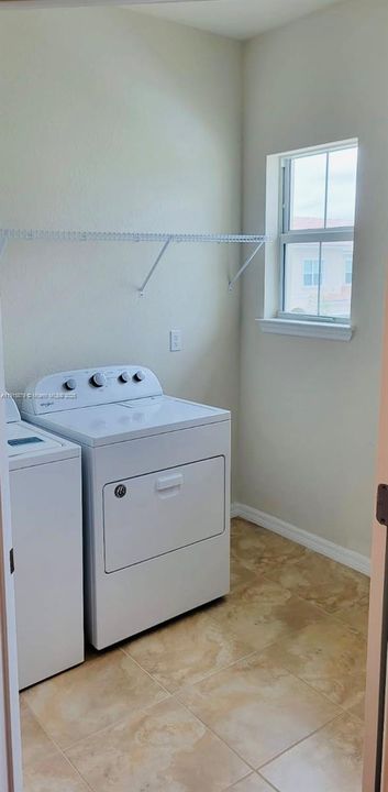 En Venta: $665,000 (3 camas, 2 baños, 1776 Pies cuadrados)