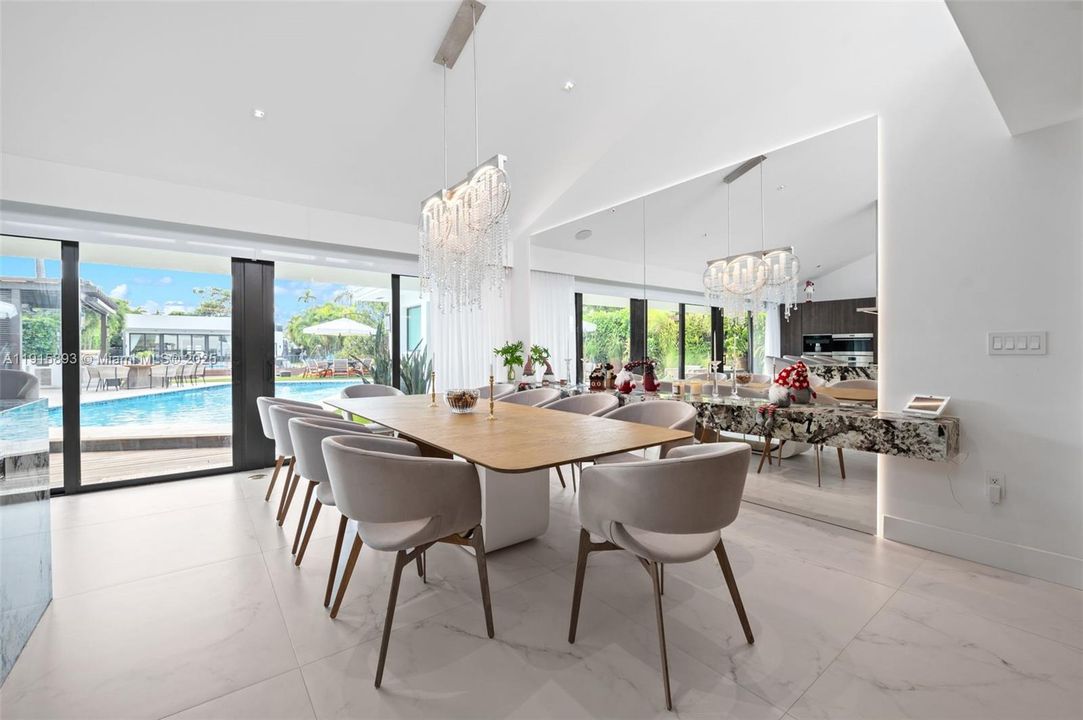 For Sale: $5,500,000 (4 beds, 5 baths, 2770 Square Feet)