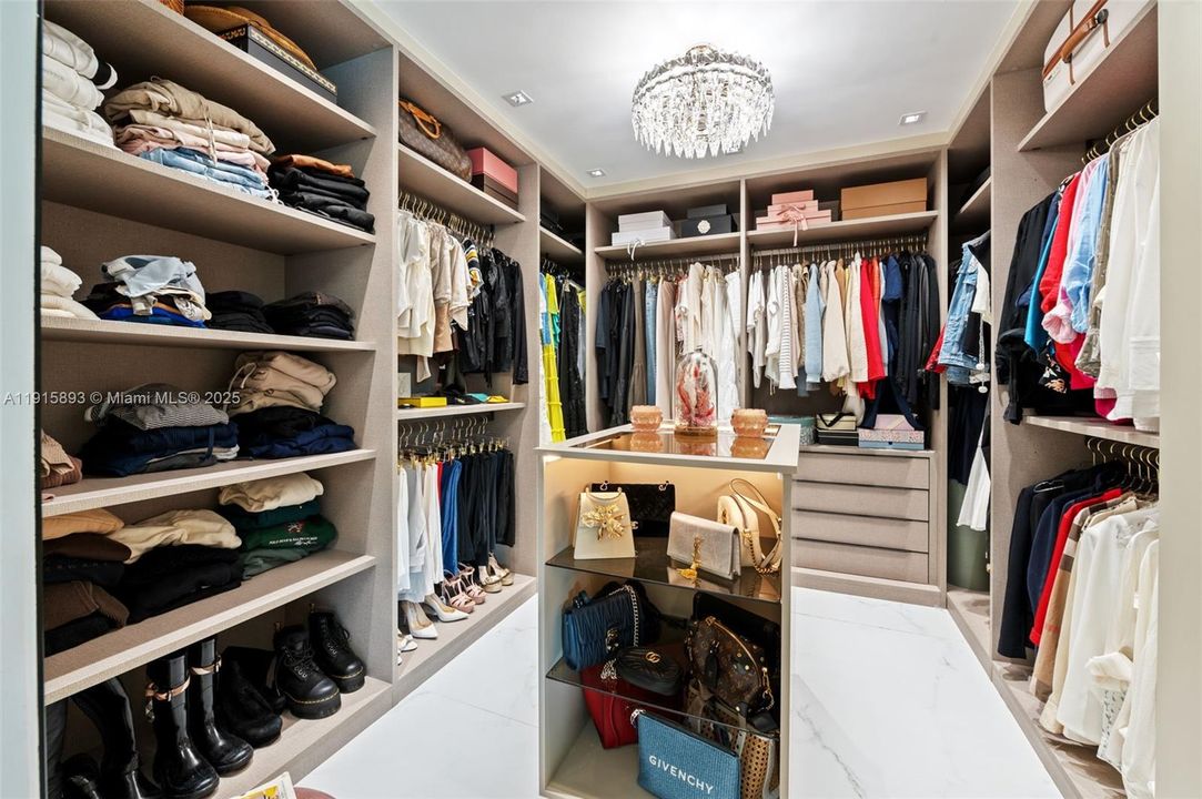 For Sale: $5,500,000 (4 beds, 5 baths, 2770 Square Feet)