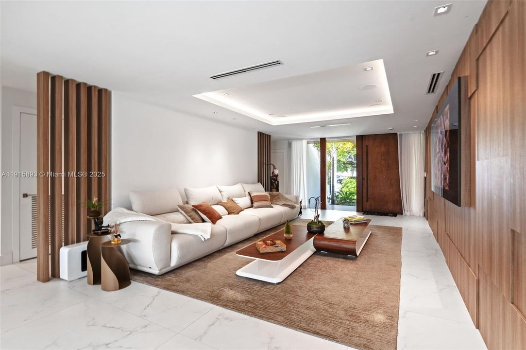 For Sale: $5,500,000 (4 beds, 5 baths, 2770 Square Feet)