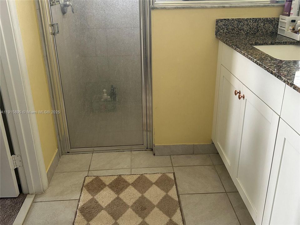 For Sale: $337,000 (3 beds, 2 baths, 1634 Square Feet)