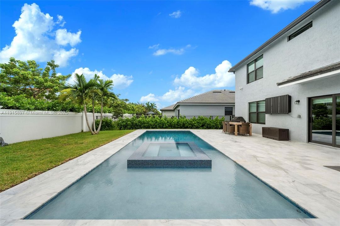 For Sale: $715,000 (4 beds, 2 baths, 2299 Square Feet)