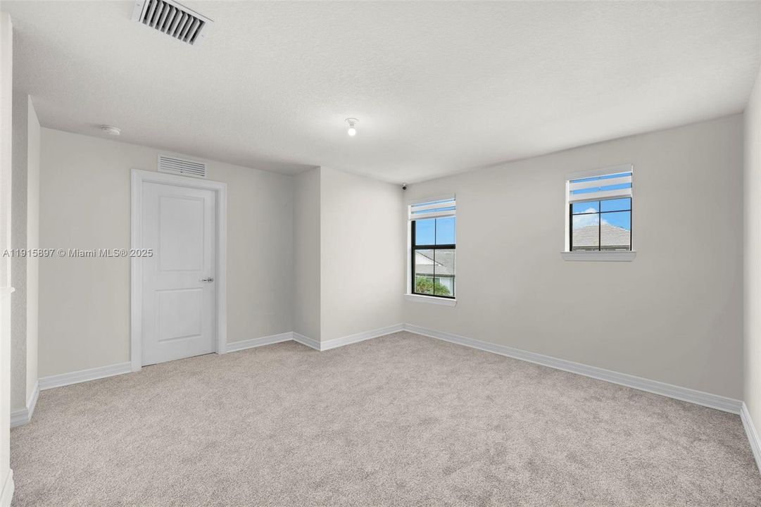 For Sale: $715,000 (4 beds, 2 baths, 2299 Square Feet)