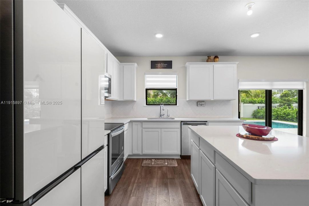 For Sale: $715,000 (4 beds, 2 baths, 2299 Square Feet)