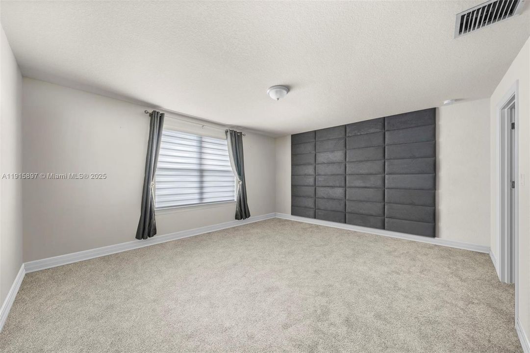 For Sale: $715,000 (4 beds, 2 baths, 2299 Square Feet)