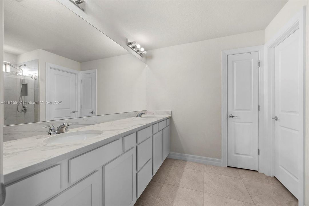 For Sale: $715,000 (4 beds, 2 baths, 2299 Square Feet)