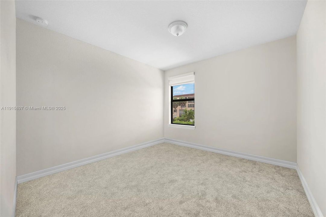 For Sale: $715,000 (4 beds, 2 baths, 2299 Square Feet)