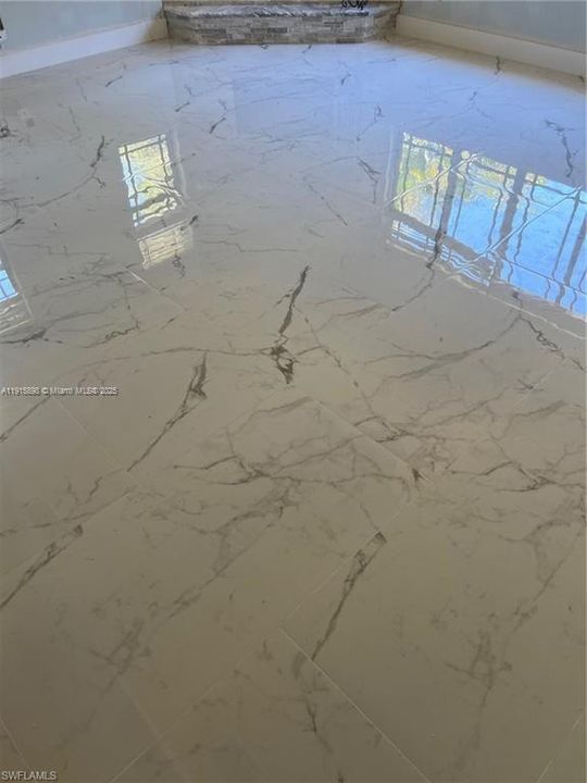 待售: $638,900 (5 贝兹, 3 浴室, 2585 平方英尺)