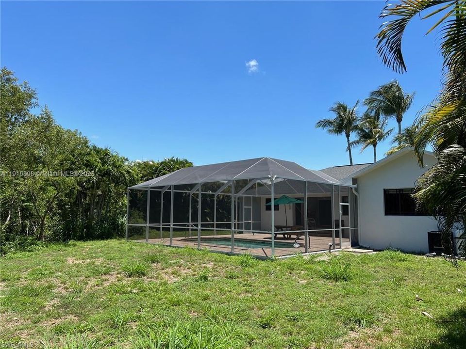 待售: $638,900 (5 贝兹, 3 浴室, 2585 平方英尺)