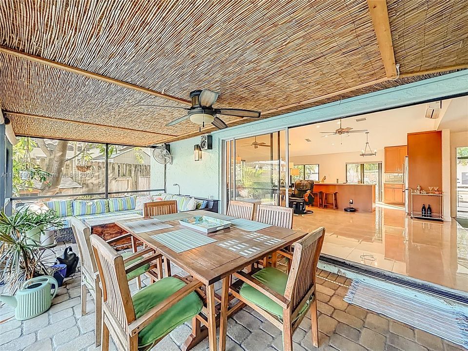 待售: $690,000 (3 贝兹, 2 浴室, 1805 平方英尺)