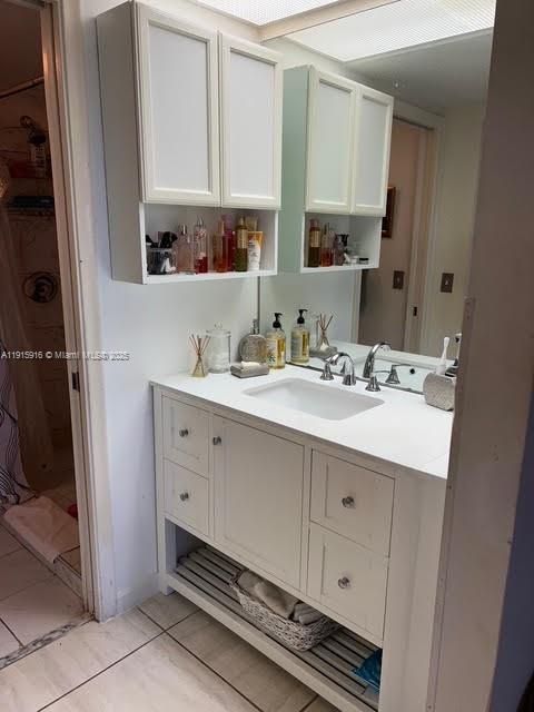 For Sale: $256,000 (2 beds, 2 baths, 1192 Square Feet)