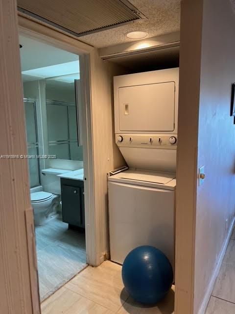 For Sale: $256,000 (2 beds, 2 baths, 1192 Square Feet)