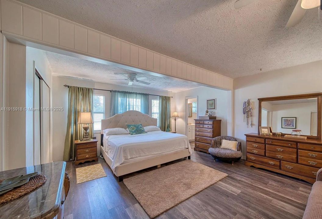 В аренду: $2,800 (4 спален, 3 ванн, 0 Квадратных фут)