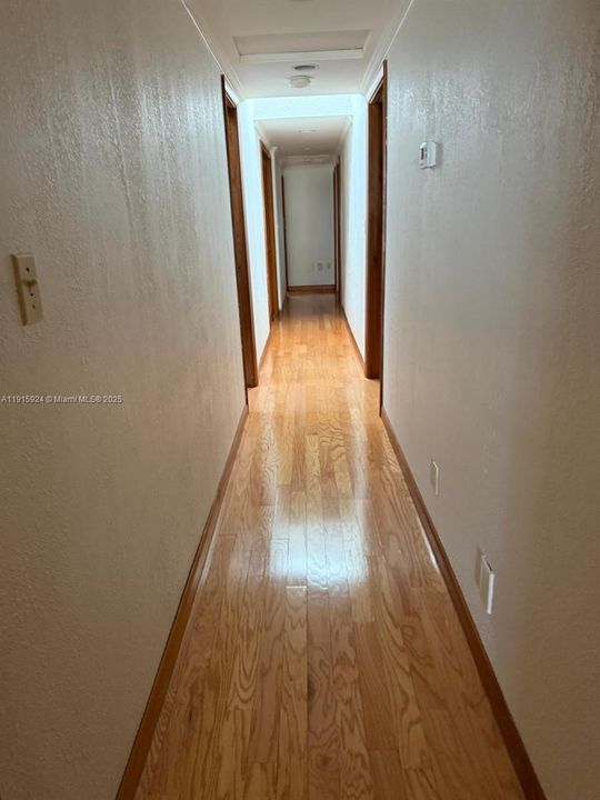 待售: $995,000 (4 贝兹, 2 浴室, 2727 平方英尺)