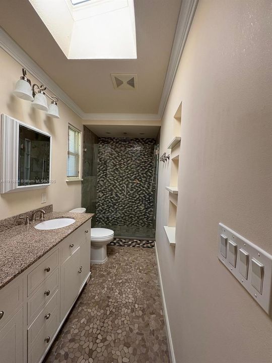 待售: $995,000 (4 贝兹, 2 浴室, 2727 平方英尺)