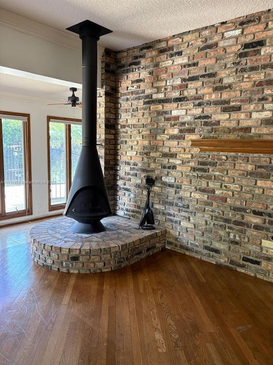 待售: $995,000 (4 贝兹, 2 浴室, 2727 平方英尺)