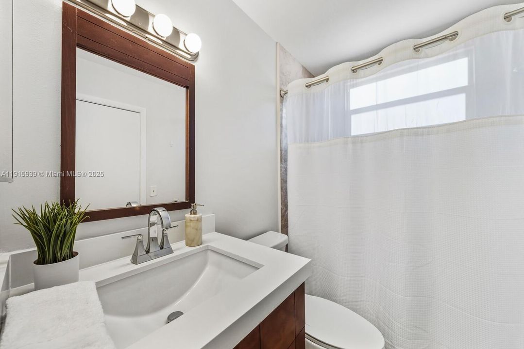 На продажу: $530,000 (3 спален, 2 ванн, 1423 Квадратных фут)