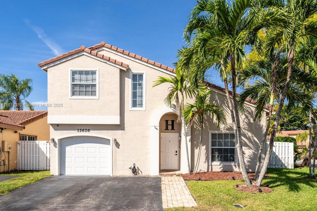 На продажу: $530,000 (3 спален, 2 ванн, 1423 Квадратных фут)