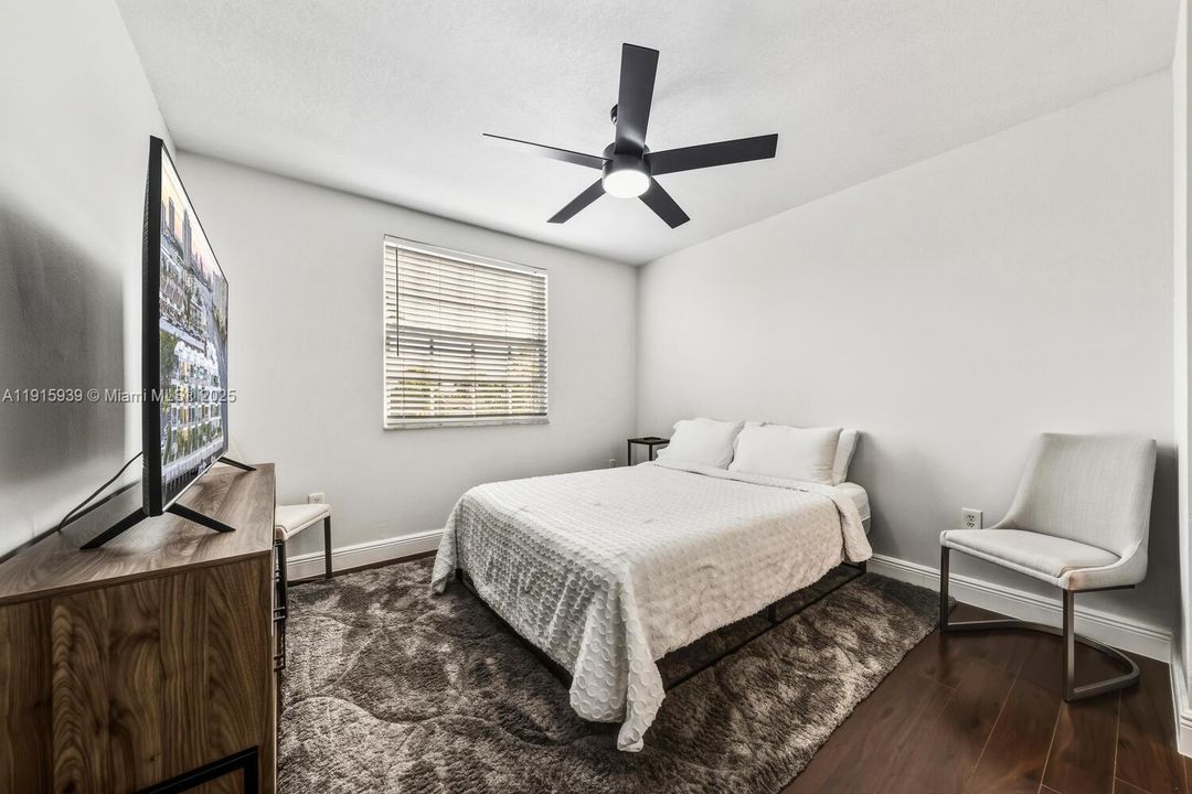 На продажу: $530,000 (3 спален, 2 ванн, 1423 Квадратных фут)