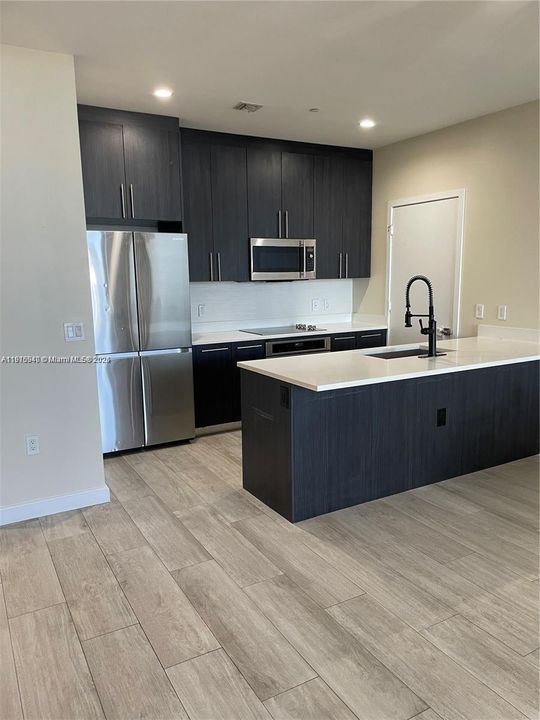 En Renta: $8,500 (3 camas, 4 baños, 1712 Pies cuadrados)