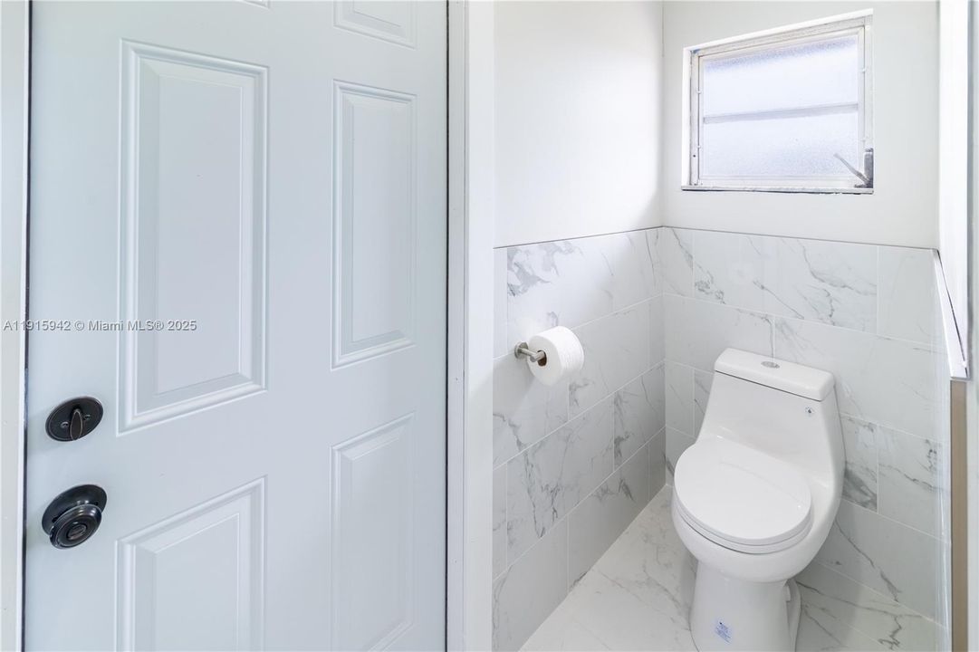 En Venta: $749,000 (3 camas, 2 baños, 1795 Pies cuadrados)