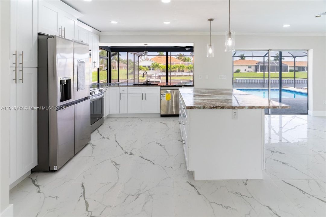 En Venta: $749,000 (3 camas, 2 baños, 1795 Pies cuadrados)