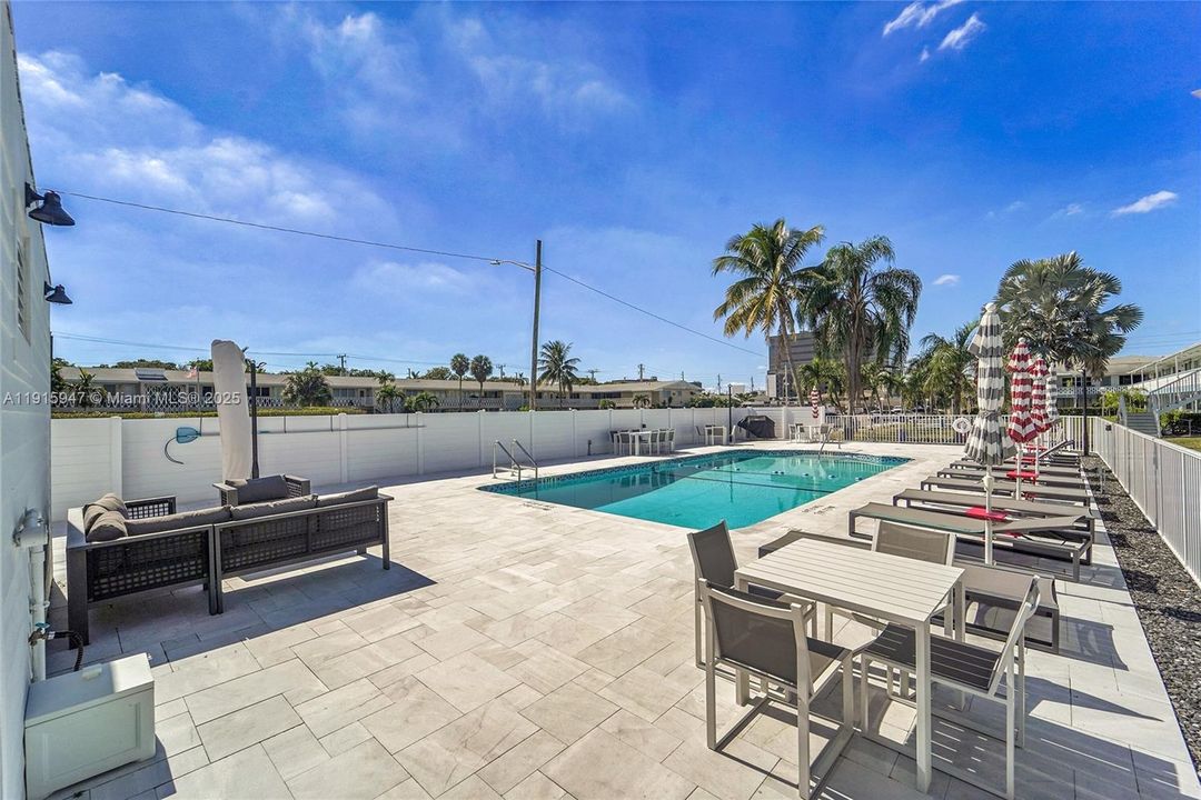 На продажу: $129,000 (1 спален, 1 ванн, 600 Квадратных фут)