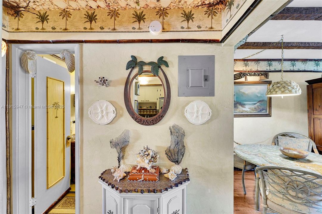 На продажу: $129,000 (1 спален, 1 ванн, 600 Квадратных фут)