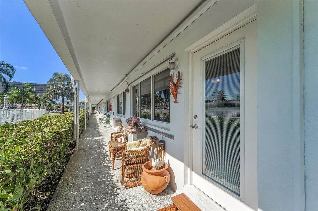 На продажу: $129,000 (1 спален, 1 ванн, 600 Квадратных фут)