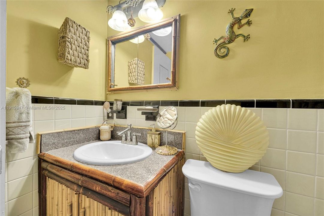 На продажу: $129,000 (1 спален, 1 ванн, 600 Квадратных фут)