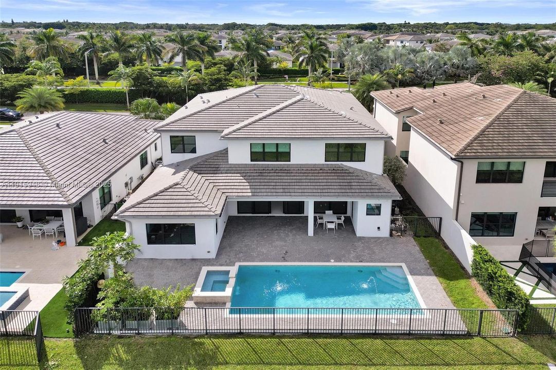 Clubhouse Restaurant