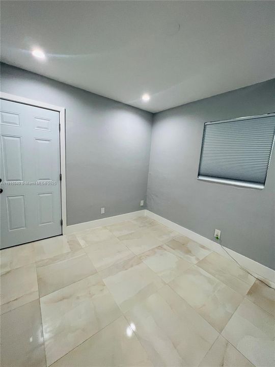 На продажу: $750,000 (4 спален, 2 ванн, 1248 Квадратных фут)