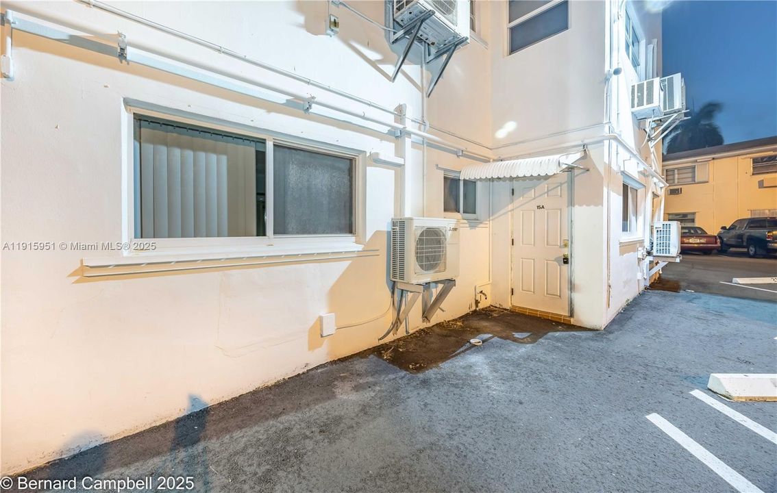 待售: $120,000 (1 贝兹, 1 浴室, 650 平方英尺)